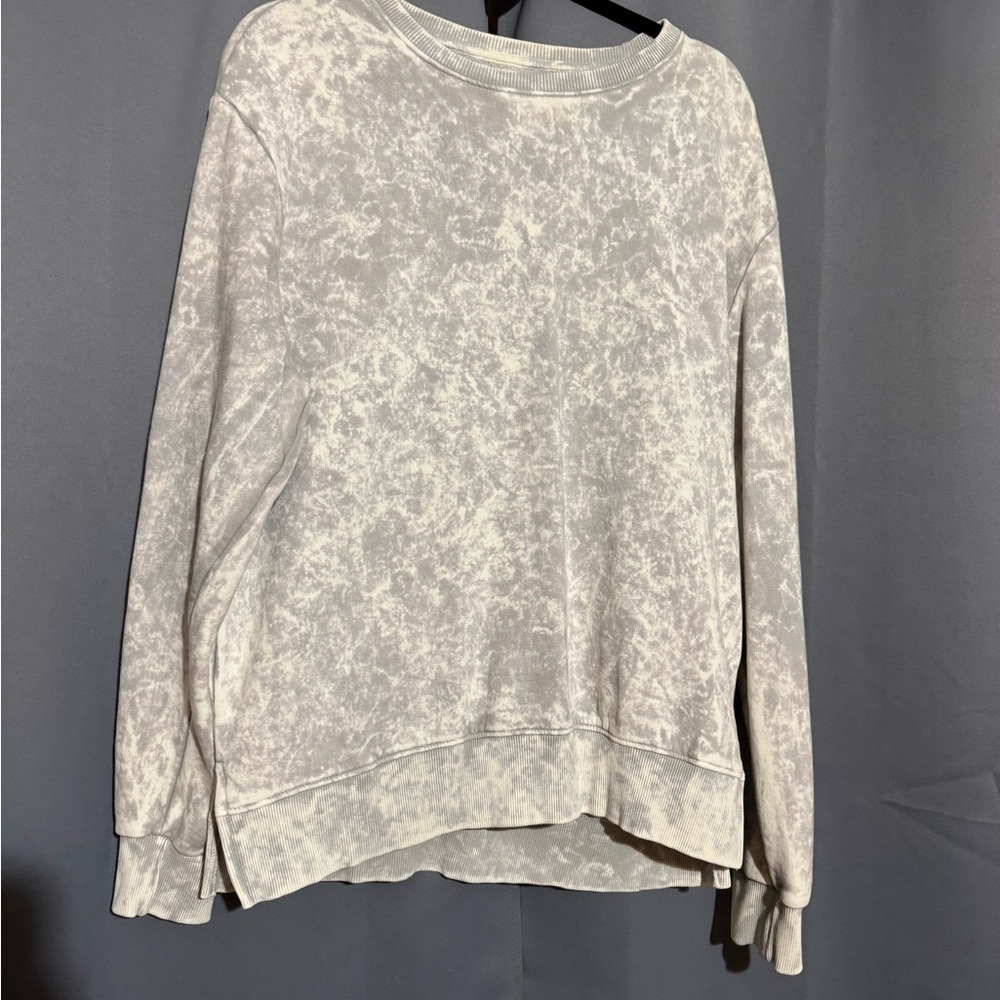 Women's Cream Sweatshirt